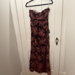 NWT Velvet formal dress from Lulu’s sz M